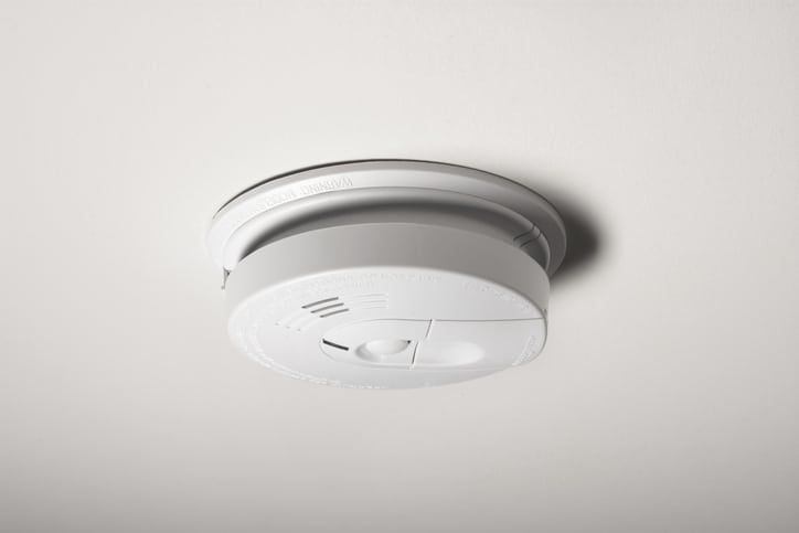 Smoke alarm and carbon monoxide alarm installation service